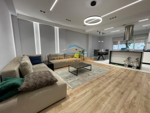 Tirane, shitet apartament Kati 9, 125 m² 265.000 € (MYSLYM SHYRI)