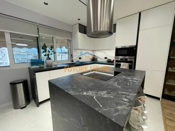 Tirane, shitet apartament Kati 9, 125 m² 265.000 € (MYSLYM SHYRI)