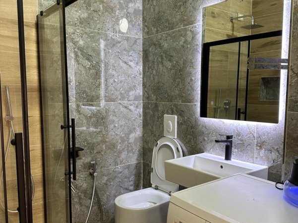 Durres, jepet me qera apartament 1+1+Ballkon Kati 1, 450 € (Bibloteka)