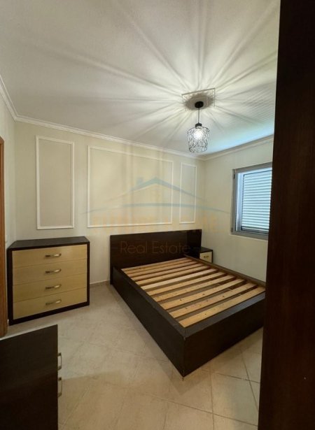 Tirane, jepet me qera apartament 3+1+Ballkon Kati 5, 125 m² 600 € (Fresk, Pasticeri Melisa)