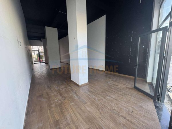 Tirane, jepet me qera dyqan Kati 0, 150 m² 1.500 € (Astir, Jolla e Re)