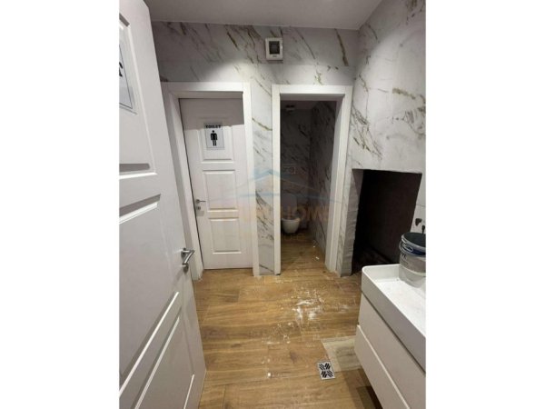 Tirane, jepet me qera dyqan Kati 0, 150 m² 1.500 € (Astir, Jolla e Re)