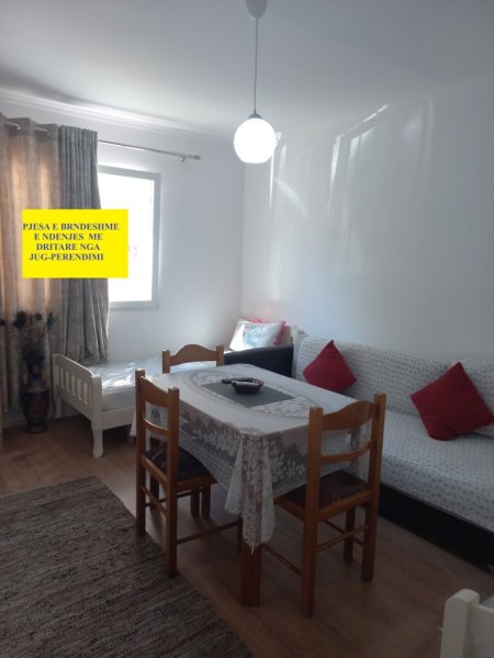 Tirane,Me Qera për herë parë,Garsonier, mirë kuruar,sapo rinovuar, kompletuar paisje & mobilje të reja,sip.38m², kati I-rë, pallat ekzistues 5-kat, Qera 35'000 leke/muaj, rr. A.Kullurioti/ blv B.Curri, buzë Lanës, te Azili Pleqeve, 400m mbi Urën Brrylit, 100m mbi Maternitetin Ri,12min qendra Tiranës