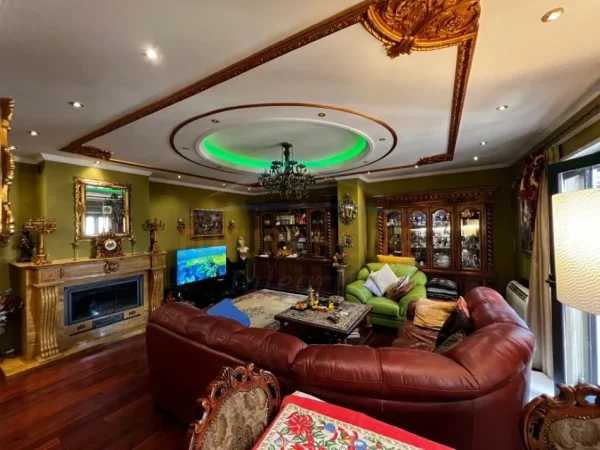 Tirane, shitet apartament Kati 7, 181 m² 650.000 € (RRUGA E BARRIKADAVE)