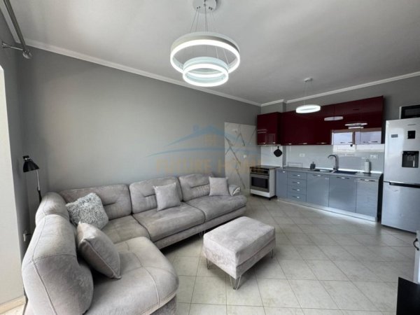 Tirane, jepet me qera apartament 2+1 Kati 2, 70 m² 700 € (Brryli)