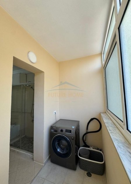 Tirane, jepet me qera apartament 2+1 Kati 2, 70 m² 700 € (Brryli)