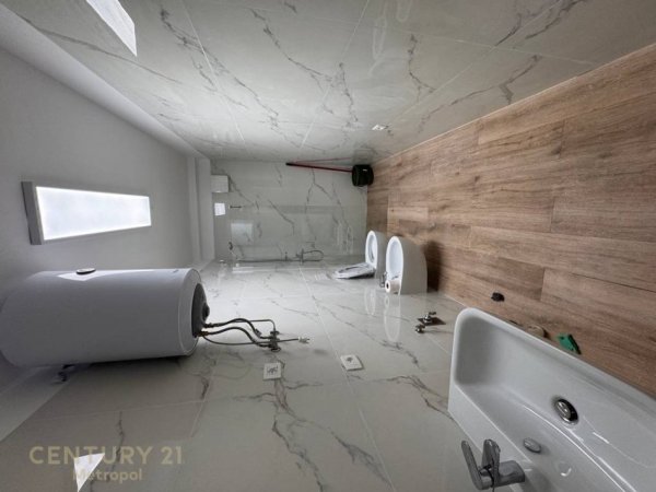 Tirane, jepet me qera apartament 2+1 Kati 4, 128 m² 1.500 € 