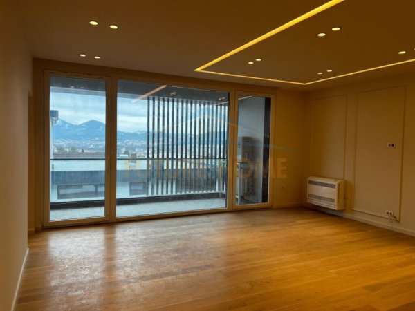 Tirane, shitet apartament Kati 2, 153 m² 390.000 € (PALLATI I BRIGADAVE)