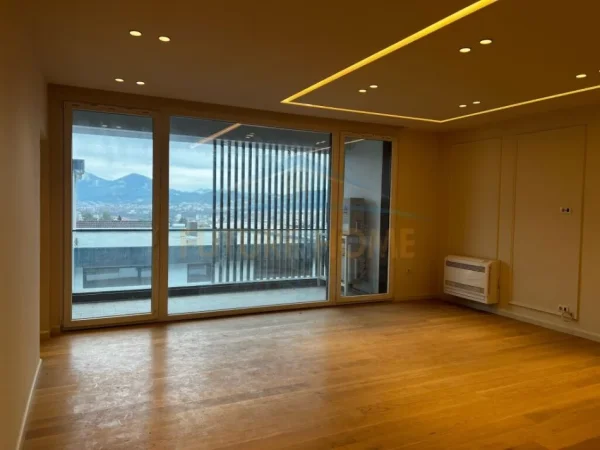Tirane, shitet apartament Kati 2, 153 m² 390.000 € (PALLATI I BRIGADAVE)