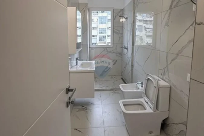 Tirane, shitet apartament 1+1 Kati 4, 100 m² 135.000 € (Rruga e Thesarit, Tiranë)