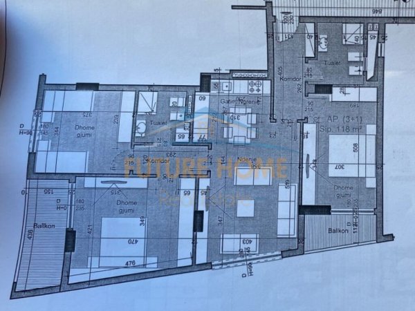 Tirane, shitet apartament Kati 4, 136 m² 185.000 € (UNAZA E RE)