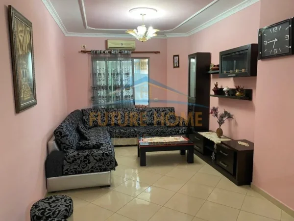 Qera, Apartament 2+1+Post Parkimi, Kthesa e kamzës, Tiranë. 450 €