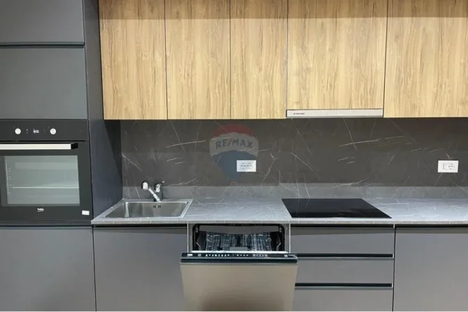 Tirane, jepet me qera apartament 1+1 , 55 m² 750 € (Qender, Rruga Bardhok Biba)