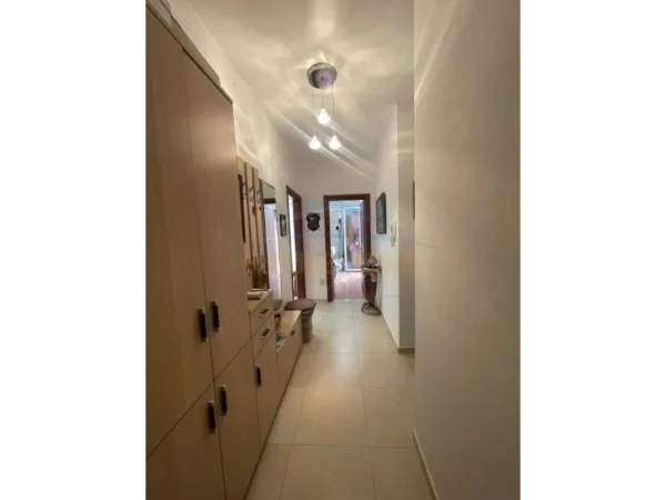 Tirane, shitet apartament Kati 6, 101 m² 210.000 € 