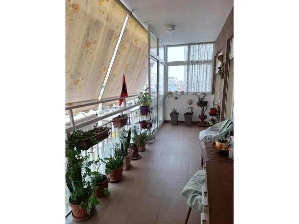 Tirane, shitet apartament Kati 6, 101 m² 210.000 € 
