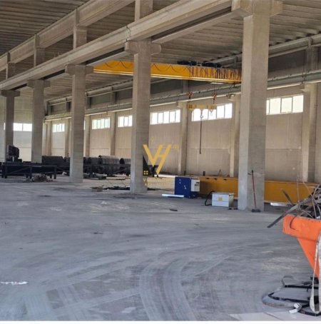 Tirane, jepet me qera magazine Kati 0, 10.000 m² 10.500 € (AUTOSTRADA TIRANE DURRES)