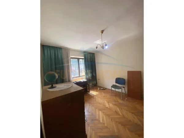 Tirane, shitet apartament Kati 0, 67 m² 165.000 € (21 DHJETORI)