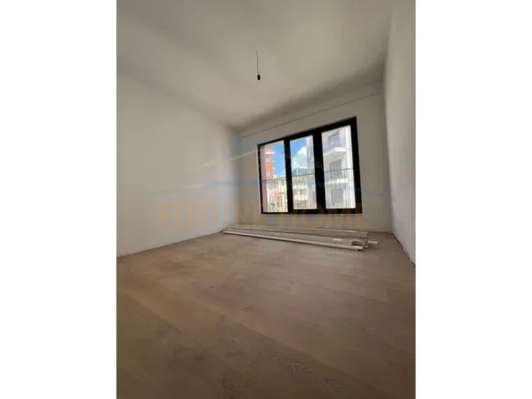 Tirane, shitet apartament Kati 5, 149 m² 313.600 € (KODRA E DIELLIT)