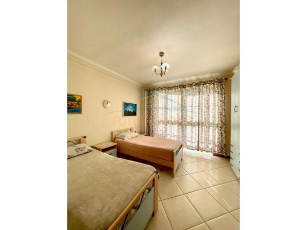 Tirane, shitet apartament Kati 8, 140 m² 330.000 € (KOMUNA E PARISIT)