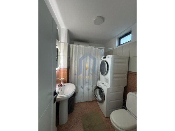 Tirane, jap me qera apartament 3+1+Ballkon Kati 4, 105 m² 1.100 € (Bulevardi Gjergj Fisha)