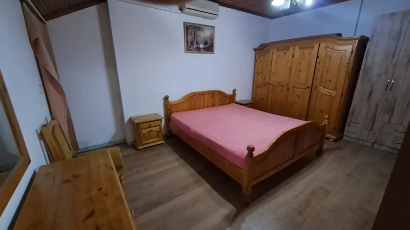 Tirane, jepet me qera apartament 1+1+Aneks+Ballkon Kati 3, 450 € (21 dhjetori)