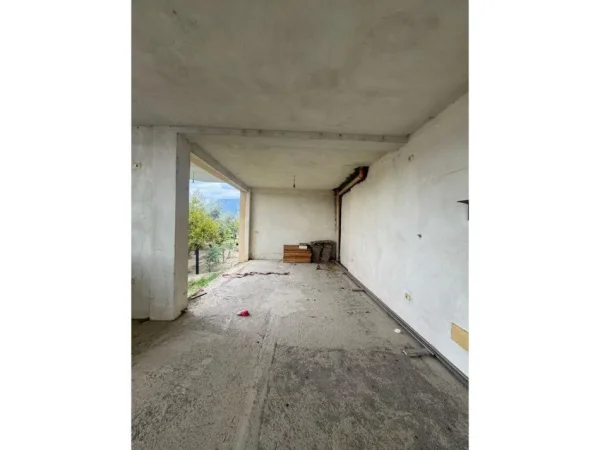 Tirane, shitet Vile 5+1+Ballkon , 510 m² 500.000 € (Depo e Ujit, Rr. Pjeter Budi)