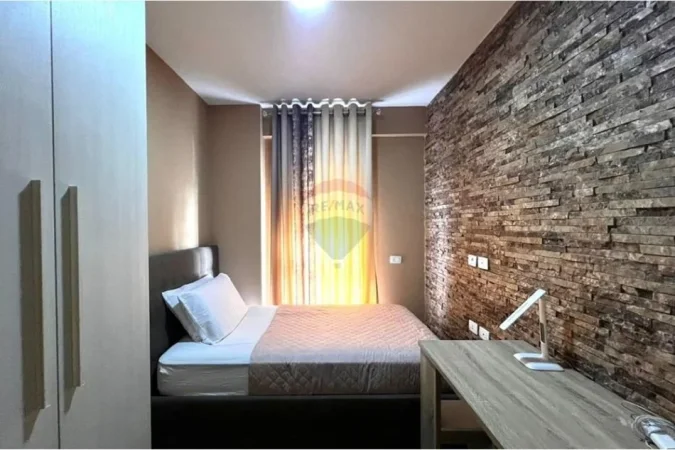 Tirane, jepet me qera apartament 2+1+Ballkon Kati 4, 75 m² 700 € (Kompleksi Magnet)