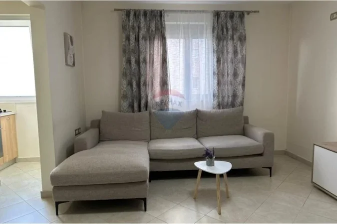 Tirane, shitet apartament 1+1 Kati 4, 53 m² 98.000 € (Rruga Belul Hatibi, Tiranë)