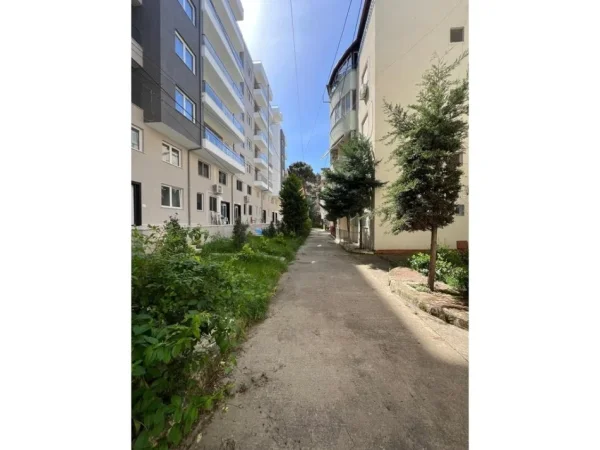 Durres, shitet apartament 2+1+Ballkon Kati 5, 163 m² 160.000 € (Golem)