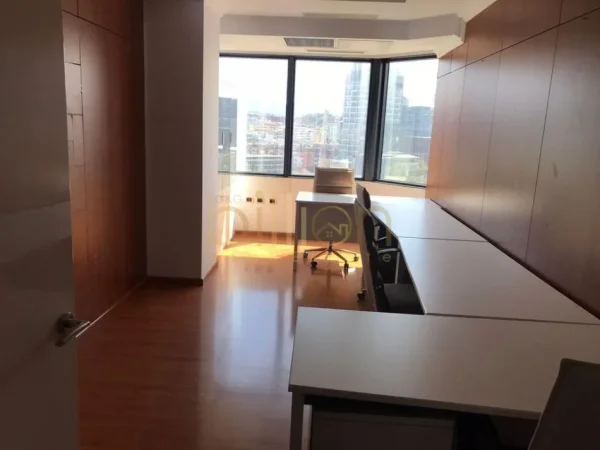 Tirane, jepet me qera , 118 m² 1.500 € (Kullat Binjake)