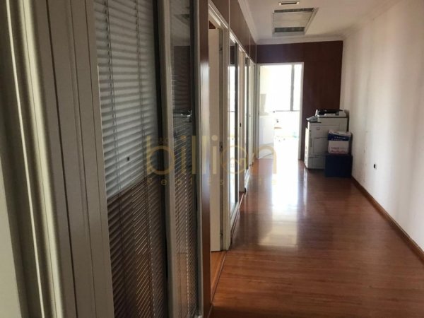 Tirane, jepet me qera , 118 m² 1.500 € (Kullat Binjake)