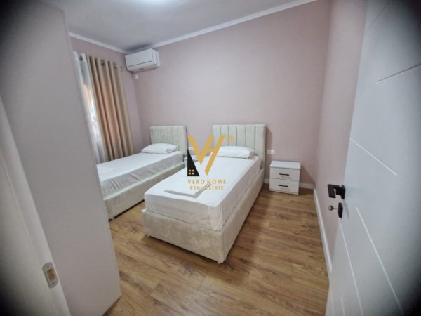 Tirane, jepet me qera apartament 2+1+Ballkon Kati 2, 120 m² 750 € (VASIL SHANTO)