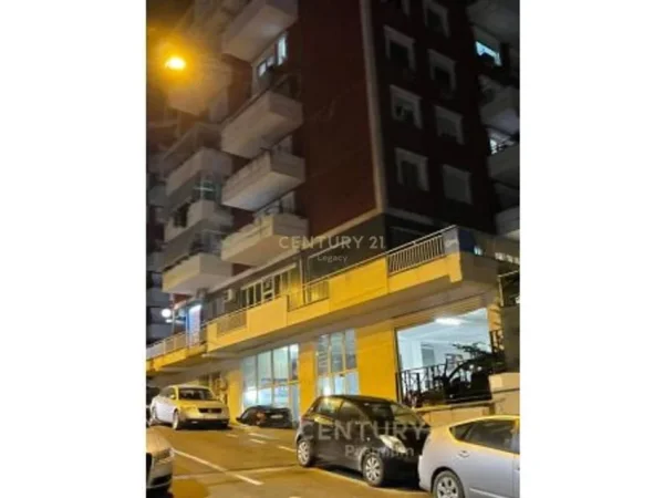 Tirane, shitet ambjent biznesi Kati 0, 255 m² 471.750 € (Selite)