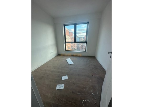 Tirane, jepet me qera zyre Kati 6, 93 m² 1.000 € (Myslym Shyri , Prane Kastratit)