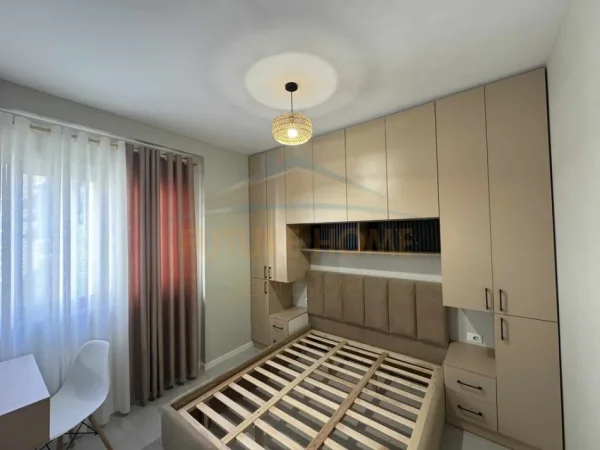 Tirane, shitet apartament 1+1 Kati 5, 53 m² 89.000 € 