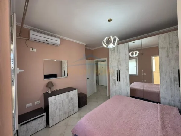 Tirane, jepet me qera apartament 2+1 Kati 2, 85 m² 700 € (Brryli , Rruga Arkitekt Sinani)