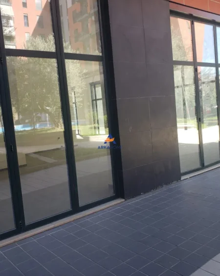 Tirane, jepet me qera ambjent biznesi Kati 0, 172 m² 2.600 € (green city, astir)