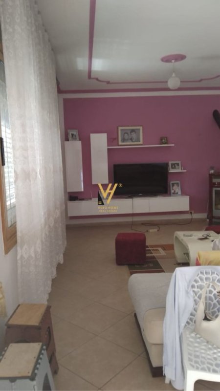 Vlore, shitet Vile 2 Katshe Kati 0, 230 m² 750.000 € (ISH KAMPI I PIONEREVE)