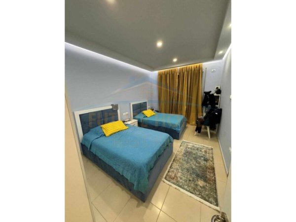 Tirane, shitet apartament Kati 6, 111 m² 222.400 € (UNAZA E RE)