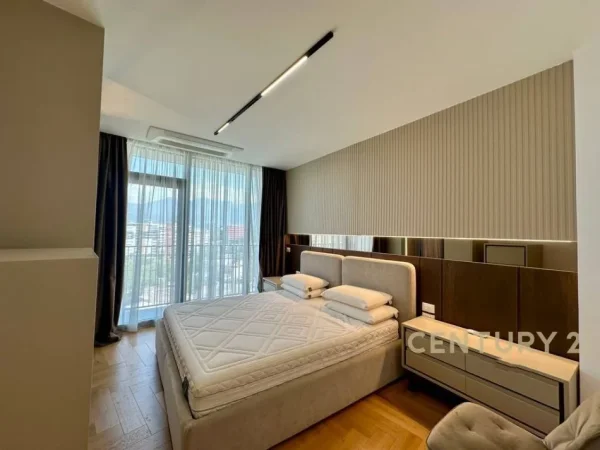 Tirane, jepet me qera apartament 2+1 Kati 6, 117 m² 2.000 € (rezidenca lake view residence)