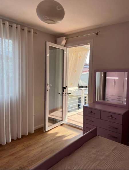 Tirane, jepet me qera apartament 2+1 Kati 4, 100 m² 800 € (rruga gramoz pashko)