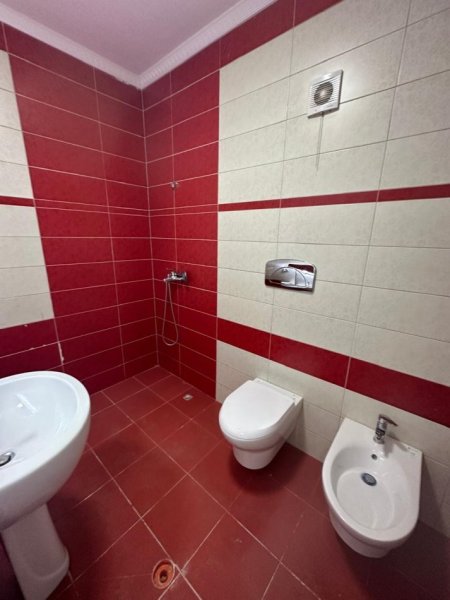 Tirane, shitet apartament 1+1 Kati 9, 64 m² 87.000 € (Rruga Besim Alla)