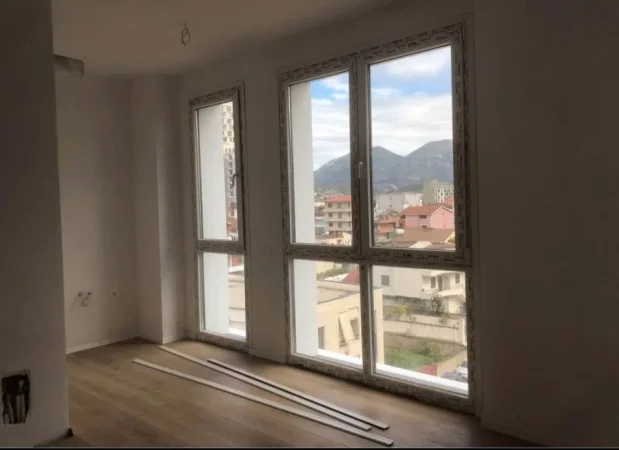 Tirane, shitet apartament 1+1+Ballkon Kati 4, 60 m² 132.000 € (BULEVARDI RI)