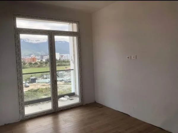 Tirane, shitet apartament 1+1+Ballkon Kati 4, 60 m² 132.000 € (BULEVARDI RI)