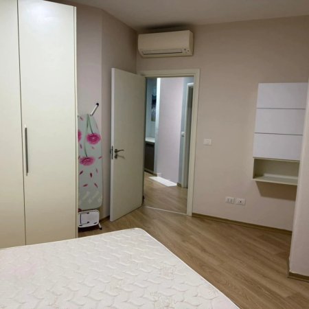 Tirane, jepet me qera apartament duplex 3+1 Kati 0, 150 m² 1.000 € (Kodra e Diellit 1)