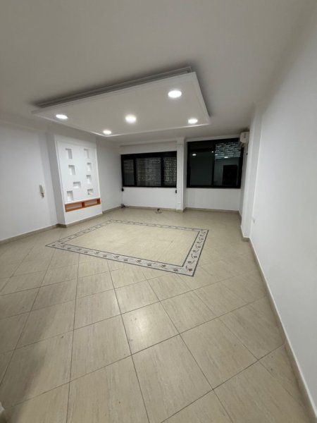 ZYRE ME QERA 170 M2 BLLOK 1400 EURO