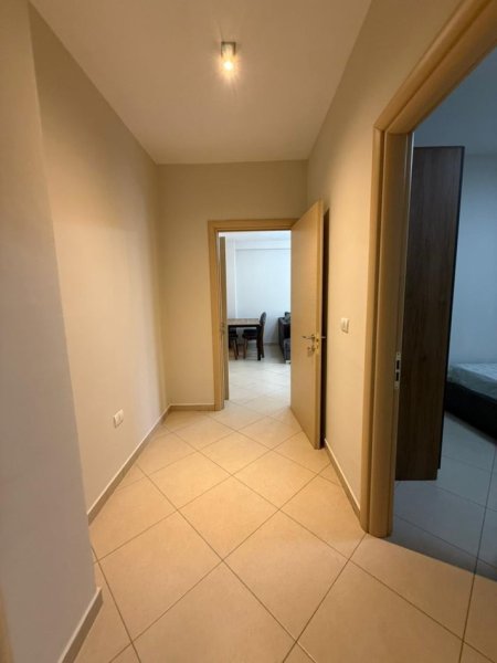 Durres, jepet me qera apartament 2+1+Aneks+Ballkon Kati 4, 111 m² 400 € (Qera 2+1+2 Ish Rajoni Lagja 6 Diambe • 400€ neto)