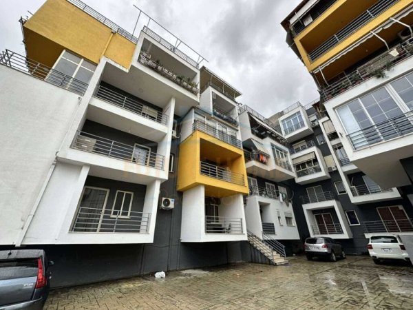 Tirane, shitet apartament Kati 3, 124 m² 162.000 € (FRESK)