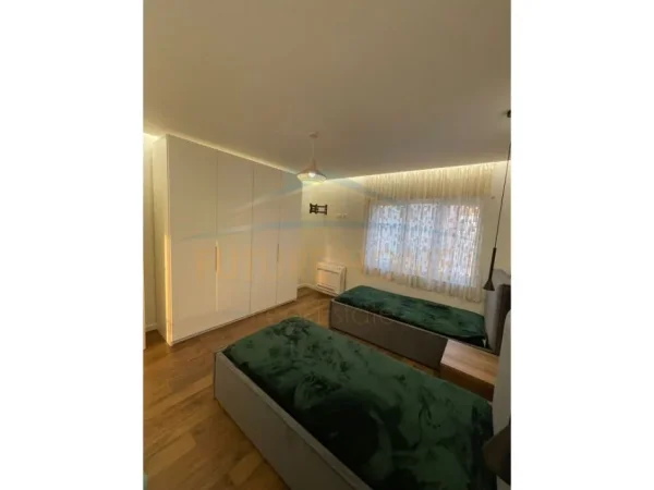 Tirane, shitet apartament Kati 9, 153 m² 600.000 € (RRUGA E ELBASANIT)