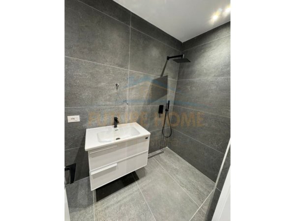 Tirane, shitet apartament Kati 6, 114 m² 200.000 € (UNAZA E RE)